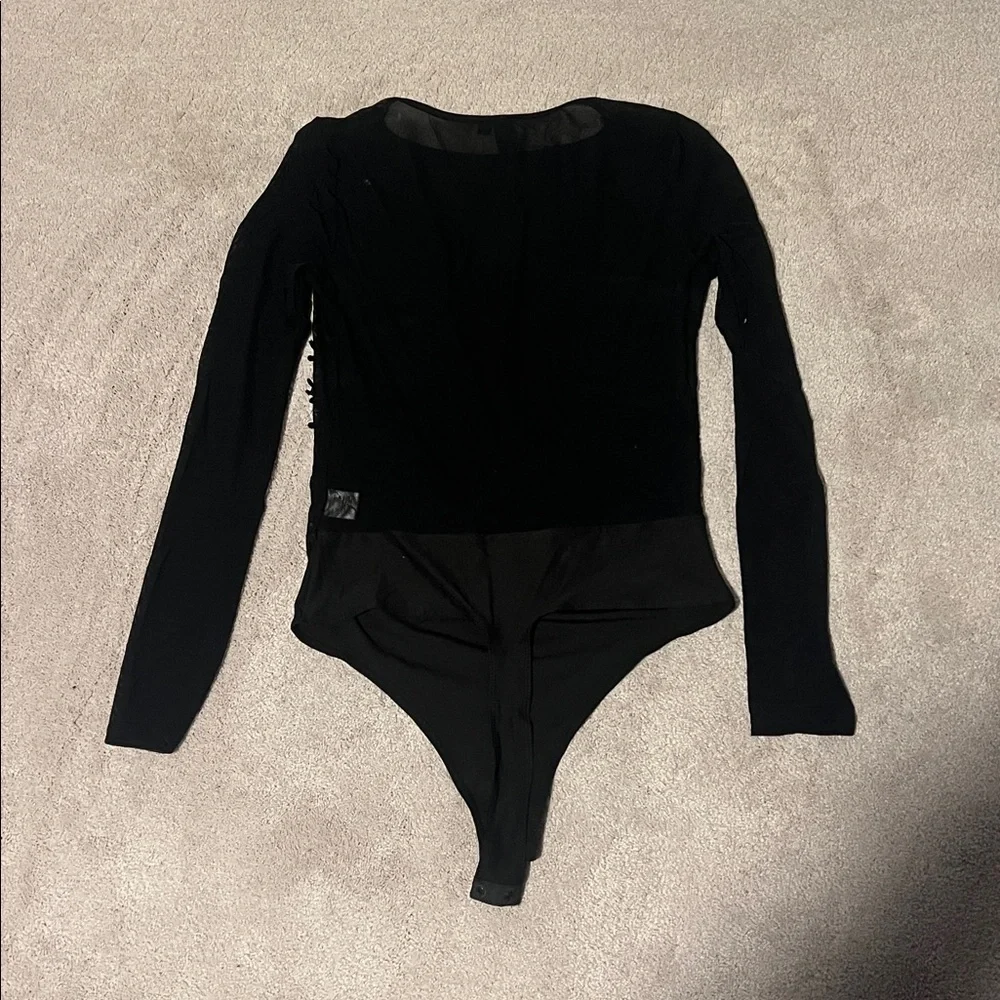 size large windsor Black long sleeve bodysuit with lace detail